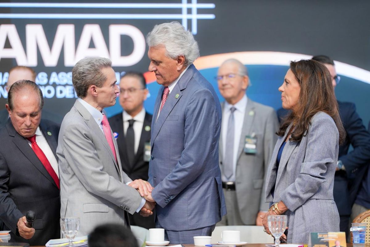 Caiado recebe apoio de liderança evangélica e ganha força na corrida presidencial